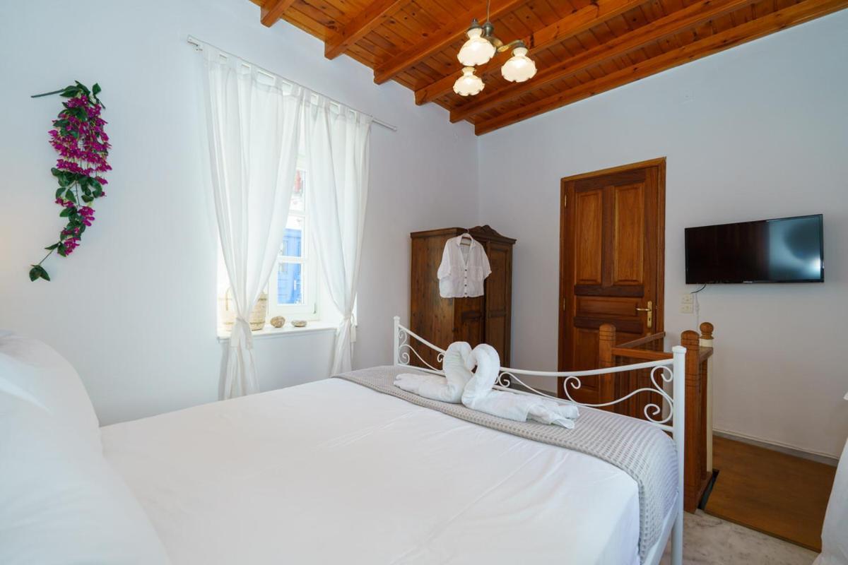 Captain D - Hydra Dream Hydra (Saronic Islands)
